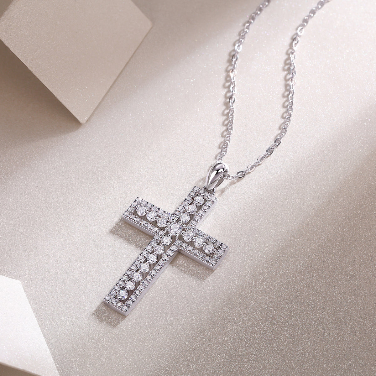 Vinzaa Shelter - Moissanite Cross Pendant Necklace in Platinum-Plated S925 Silver