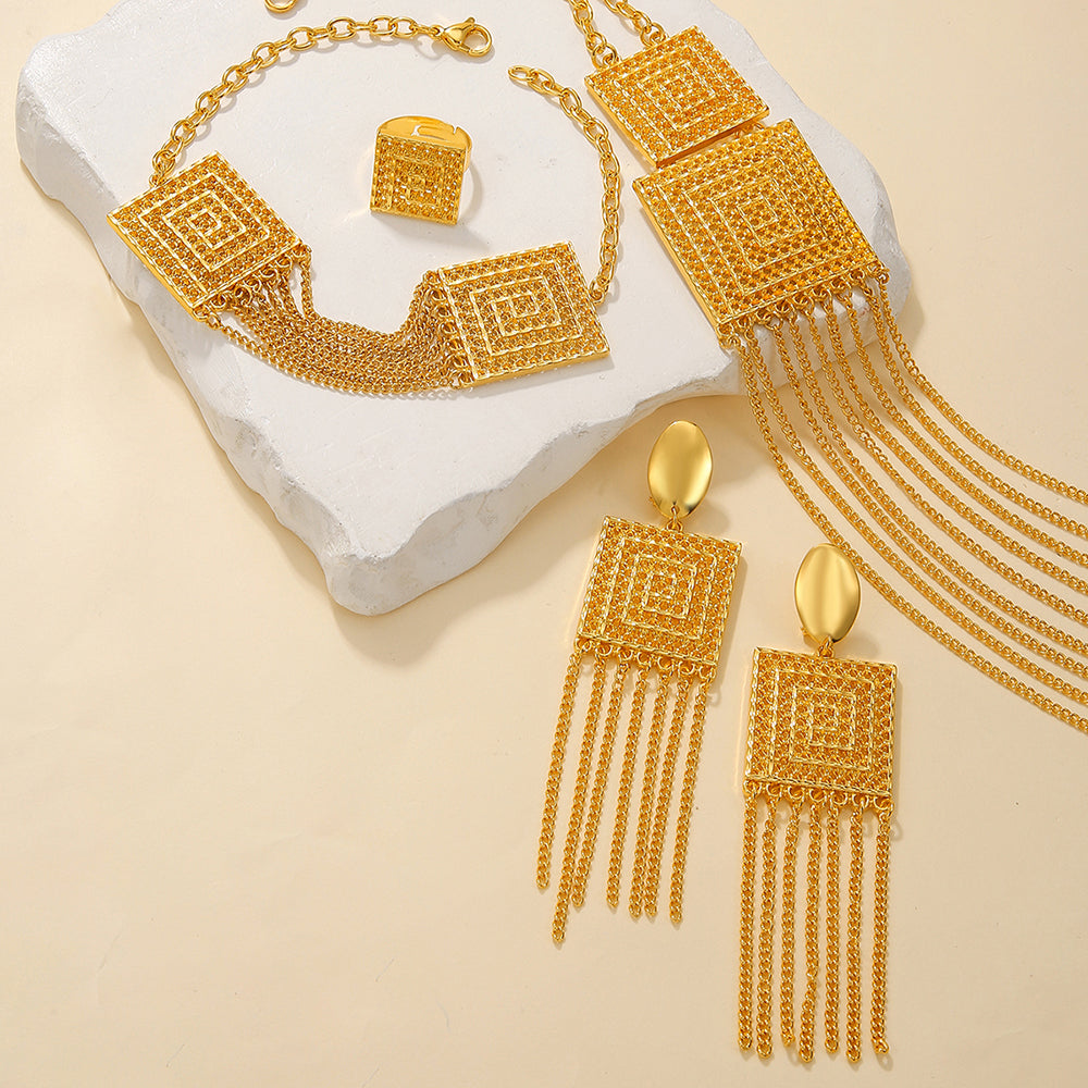 Vinzaa Majestic 5-Piece 18K Gold Plated Jewelry Set - Tassel Detail Wedding & Gala Statement Set