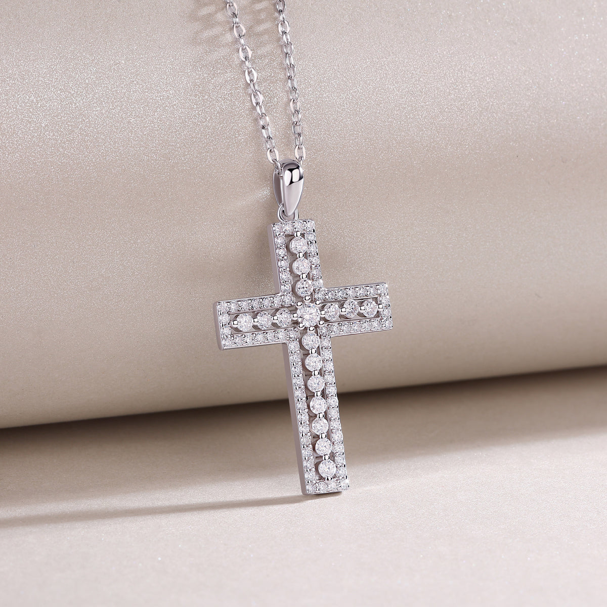 Vinzaa Shelter - Moissanite Cross Pendant Necklace in Platinum-Plated S925 Silver